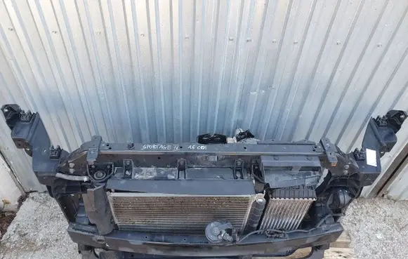 KIA Sportage Radiator support slam panel