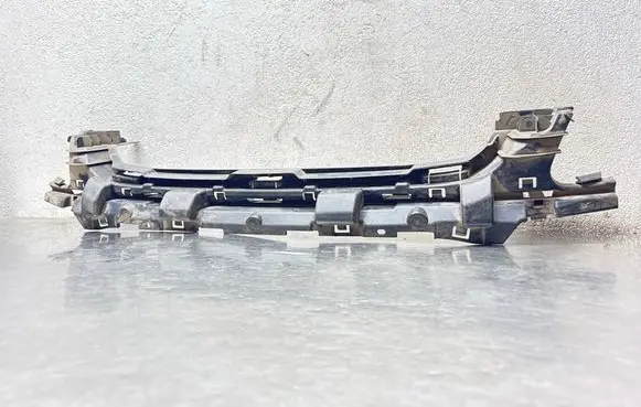 Ford Focus Top upper radiator support slam panel 8M5117E778