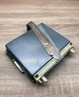 Volvo S70 V70 V70 XC Engine control unit/module ECU P09183993 0281001802