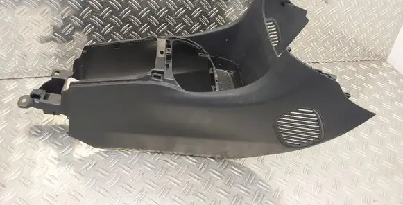 Toyota Aygo AB40 Center console 588010H030