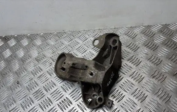 Audi A4 S4 B8 8K Engine mounting bracket 8E0199352N