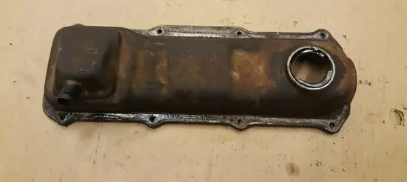 Volkswagen Golf I Rocker cam cover 
