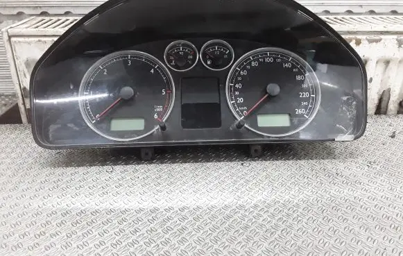 Volkswagen Sharan Speedometer (instrument cluster) 7M3920820FX