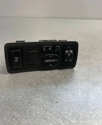 Toyota Avensis T250 Wing mirror switch 183575