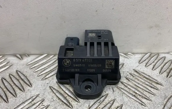 Glow plug pre-heat relay