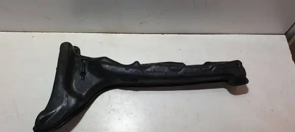 Volvo XC70 Fender foam support/seal 
