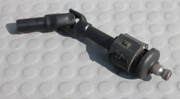 Mitsubishi L200 Steering column universal joint KRZYZAKL200V