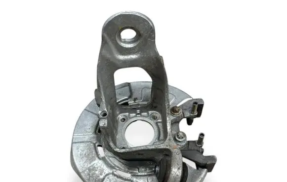 BMW X5M F85 Rear wheel hub spindle/knuckle 6770984 6879102 33326879102