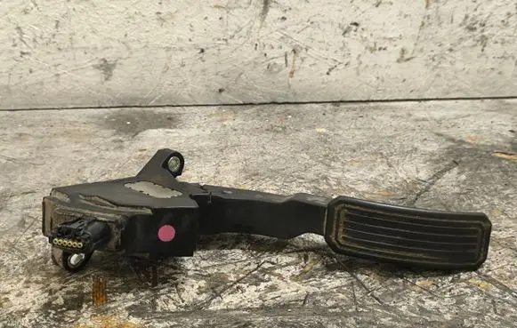 Toyota Auris 150 Accelerator throttle pedal 7811002020