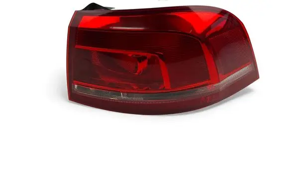 Volkswagen PASSAT B7 Rear/tail lights 3AF945096E