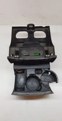 Cup holder front