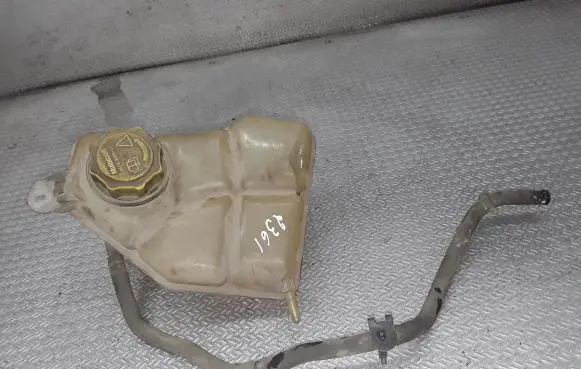 Coolant expansion tank/reservoir