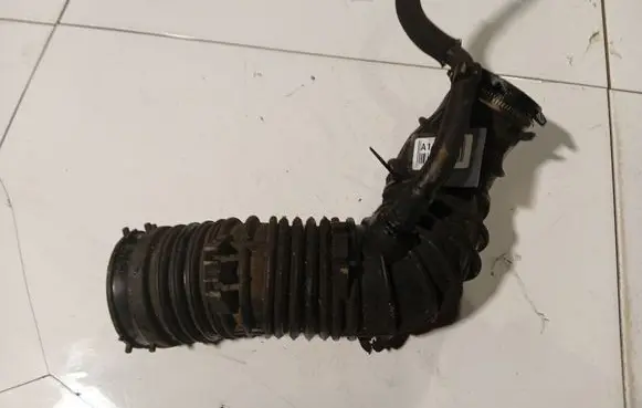 Renault Laguna III Air intake hose/pipe 714810B