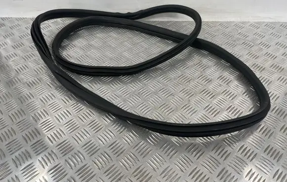 BMW iX2 (U10) Front door rubber seal 5A2FC30