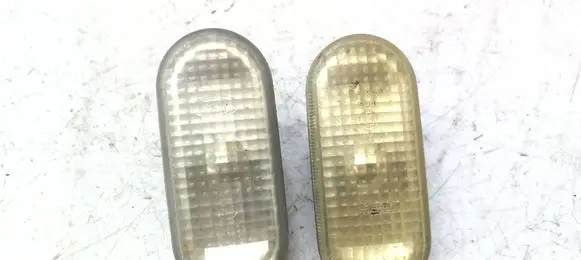 Volkswagen Golf IV Front fender indicator light 1J5949117