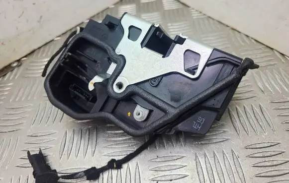 BMW 3 F30 F35 F31 Rear door lock 7202147