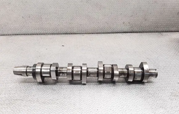 Volkswagen Golf IV Camshaft 