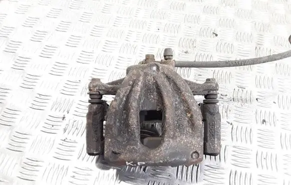 Toyota Corolla Verso AR10 Front brake caliper