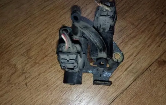 Mazda 323 F Turbo solenoid valve k5t44180 k5t44080