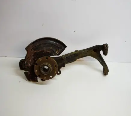 Volkswagen PASSAT B5 Front wheel hub 8D0407257AP