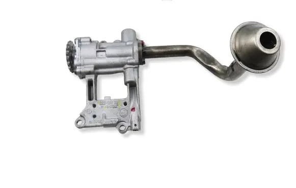 BMW X3 E83 Oil pump 7789840 8706651033