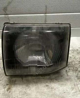 Mitsubishi Pajero Headlight/headlamp 11037746