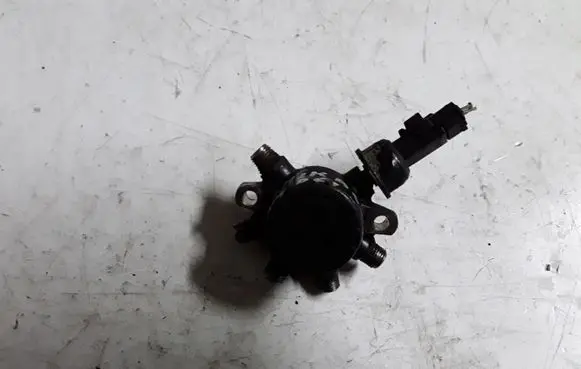 Renault Scenic II - Grand scenic II Fuel main line pipe 8200379933 H8200334367