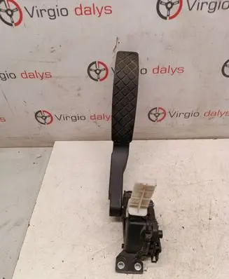 Volkswagen Touareg I Accelerator throttle pedal 7l0723507d
