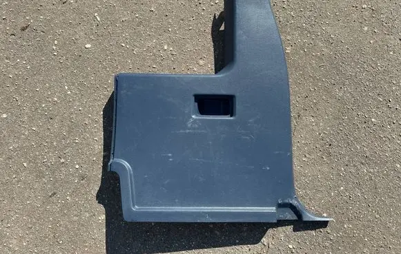 Nissan Terrano Trunk/boot lower side trim panel 7691641G01