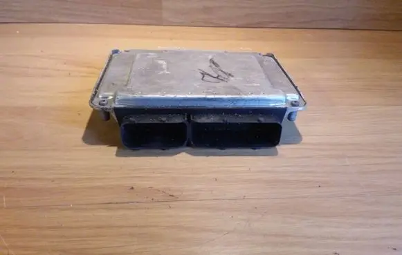 Ford Galaxy Engine control unit/module 0281010221 038906019BF