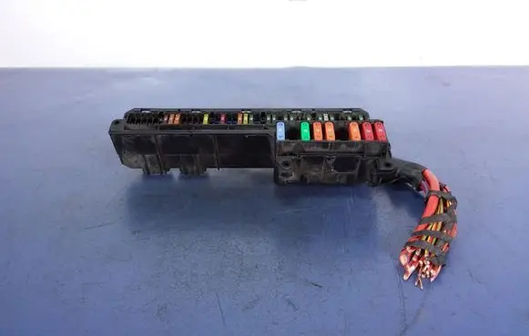 BMW 5 E60 E61 Fuse box set 6957330