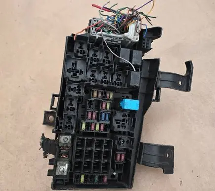 Mazda 6 Fuse module 52800WYA1