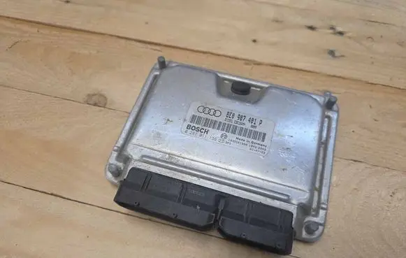 Audi A6 Allroad C5 Engine control unit/module 8E0907401P
