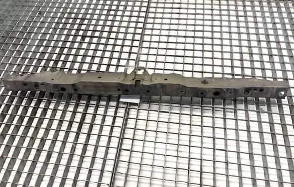 Toyota RAV 4 (XA40) Radiator support slam panel 