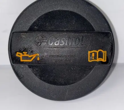 Audi Q7 4L Oil filler cap 06C103485T