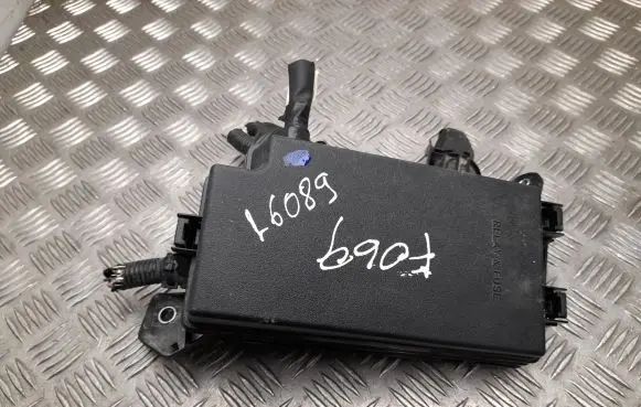 Toyota C-HR I Fuse box set 82111F4S80