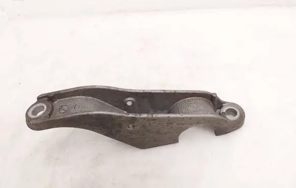 BMW 5 G30 G31 G38 Sway bar bush bracket, front 6861473 313568614302