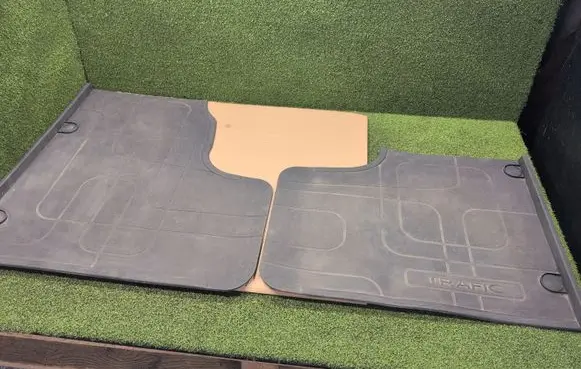 Renault Trafic III (X82) Front floor mat 8201409823 71807798 95599413