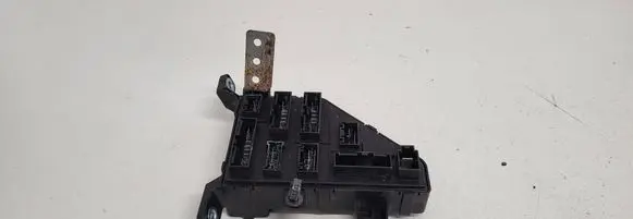 Hyundai Tucson JM Fuse module 911102E001