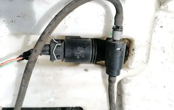 Windscreen/windshield washer pump