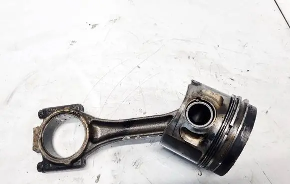 Volkswagen PASSAT B5.5 Piston with connecting rod 
