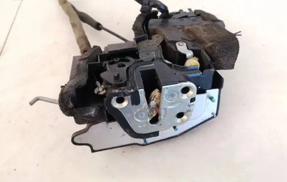 Mazda CX-7 Rear door lock