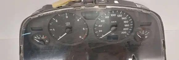 Opel Zafira A Speedometer (instrument cluster) 24419561
