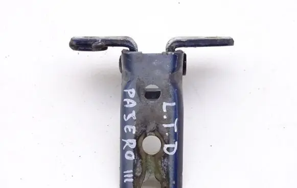 Mitsubishi Pajero Rear door hinge set PAJERO_III_99-06_ZAWIAS_DRZWI_LEWY_TYŁ_DÓŁ_T11