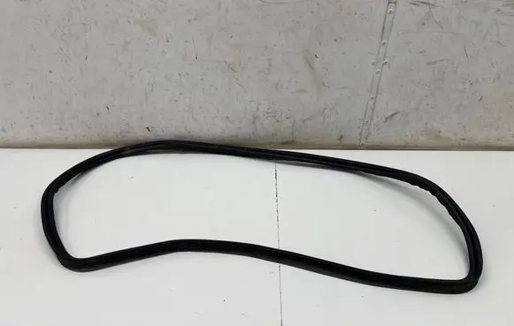 Mercedes-Benz EQE v295 Trunk rubber seal (body) A2957500800