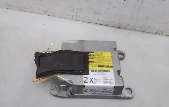 Toyota Avensis T250 Airbag control unit/module
