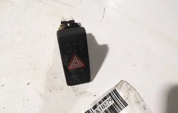 Suzuki Swift I Hazard light switch