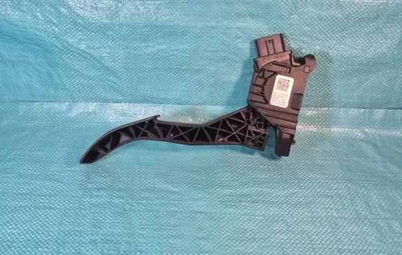 Skoda Octavia Mk3 (5E) Accelerator throttle pedal 5Q1721503H 6PV01062110