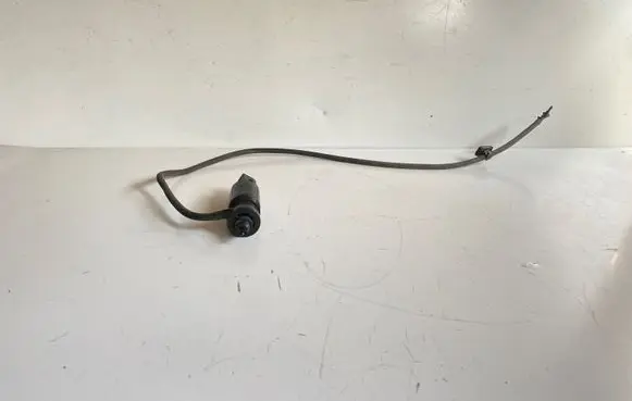 Tesla Model 3 Windscreen/windshield washer pump 111016400B 200912A 215148