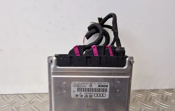 Audi A6 S6 C5 4B Engine control unit/module 4B0907401AA